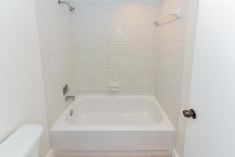 Condo in Jupiter, Florida, 2 bedrooms  № 2319428 - photo 13