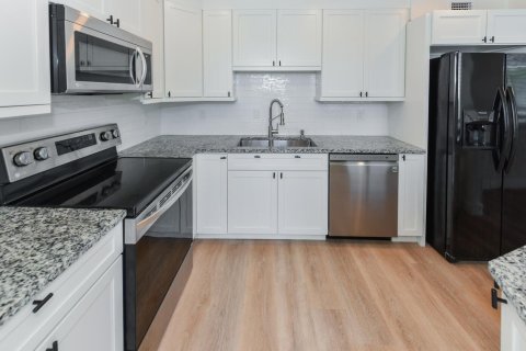 Condo in Jupiter, Florida, 2 bedrooms  № 2319428 - photo 9