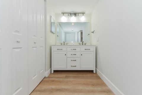 Condo in Jupiter, Florida, 2 bedrooms  № 2319428 - photo 3