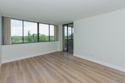 Condo in Jupiter, Florida, 2 bedrooms  № 2319428 - photo 12