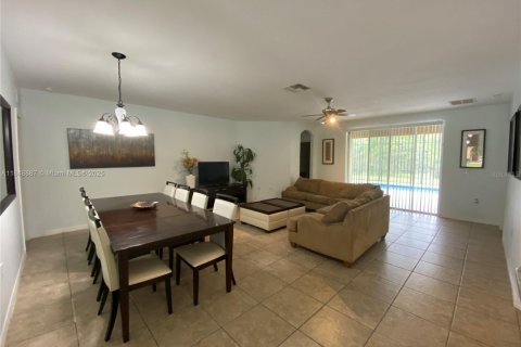 House in Kissimmee, Florida 5 bedrooms № 1850563 - photo 14