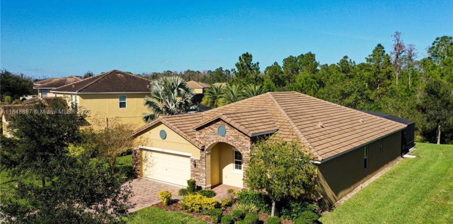 House in Kissimmee, Florida 5 bedrooms № 1850563
