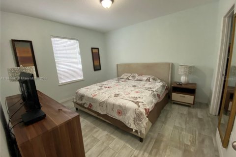 House in Kissimmee, Florida 5 bedrooms № 1850563 - photo 30