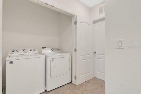 Adosado en alquiler en Davenport, Florida, 3 dormitorios, 155.43 m2 № 2110472 - foto 15