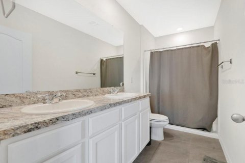 Adosado en alquiler en Davenport, Florida, 3 dormitorios, 155.43 m2 № 2110472 - foto 13