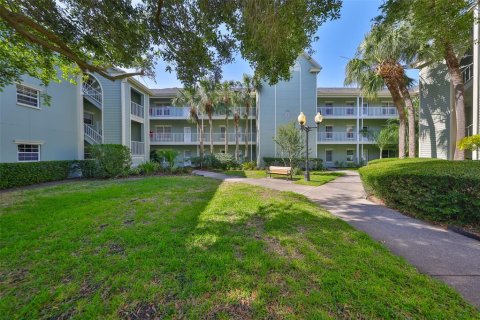 Condominio en venta en Dunedin, Florida, 2 dormitorios, 91.97 m2 № 1722315 - foto 1