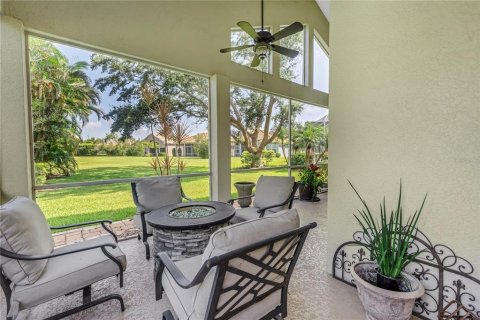 House in Seminole, Florida 4 bedrooms, 269.42 sq.m. № 1849969 - photo 24