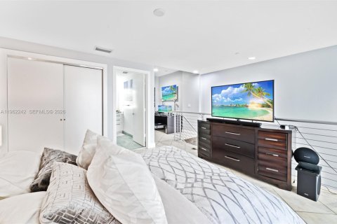 Купить кондоминиум в Майами, Флорида 1 спальня, 92.9м2, № 2025831 - фото 24