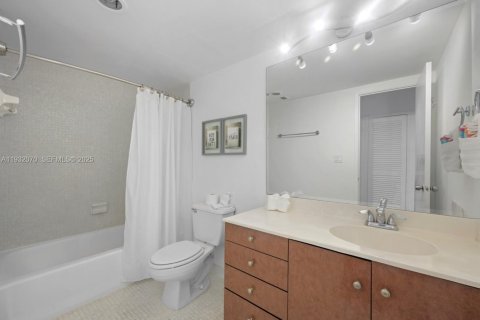 Copropriété à louer à Sunny Isles Beach, Floride: 1 chambre № 1991634 - photo 14