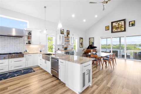 Villa ou maison à vendre à Tarpon Springs, Floride: 3 chambres, 229.19 m2 № 2399179 - photo 19