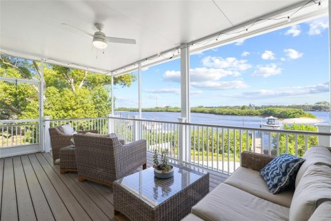 Villa ou maison à vendre à Tarpon Springs, Floride: 3 chambres, 229.19 m2 № 2399179 - photo 29