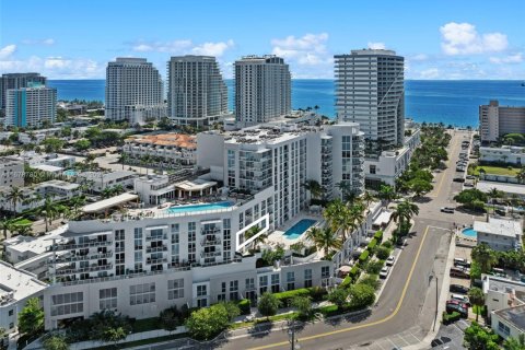 Condominio en venta en Fort Lauderdale, Florida, 2 dormitorios, 119.29 m2 № 1867199 - foto 2