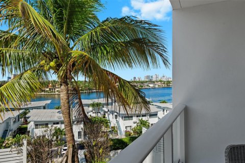 Condominio en venta en Fort Lauderdale, Florida, 2 dormitorios, 119.29 m2 № 1867199 - foto 12