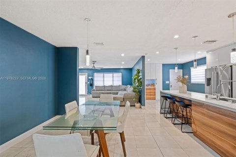 House in Lauderhill, Florida 4 bedrooms, 152.82 sq.m. № 2046719 - photo 7