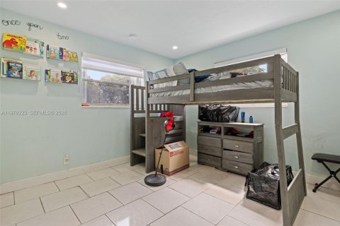 House in Lauderhill, Florida 4 bedrooms, 152.82 sq.m. № 2046719 - photo 17