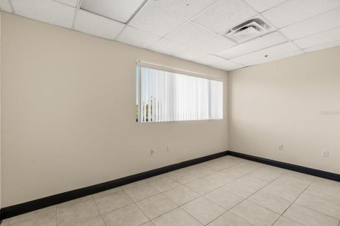 Commercial property in Casselberry, Florida 148.64 sq.m. № 2111677 - photo 21