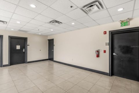 Commercial property in Casselberry, Florida 148.64 sq.m. № 2111677 - photo 15