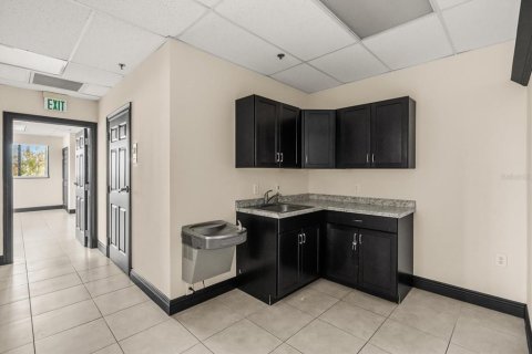 Commercial property in Casselberry, Florida 148.64 sq.m. № 2111677 - photo 20