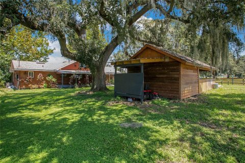House in Winter Haven, Florida 3 bedrooms, 199.65 sq.m. № 1912946 - photo 3