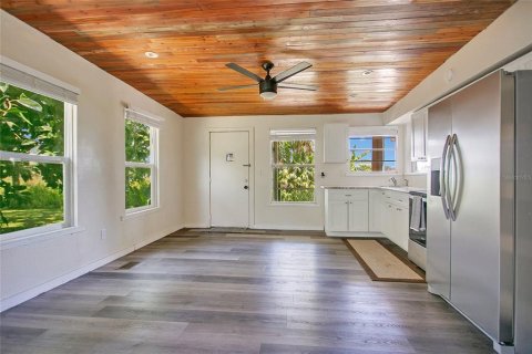 House in Winter Haven, Florida 3 bedrooms, 199.65 sq.m. № 1912946 - photo 14