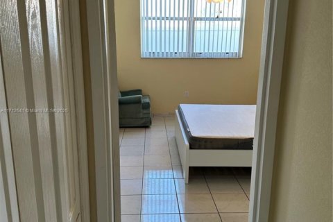 Condo in Miami Beach, Florida, 1 bedroom  № 1472274 - photo 6