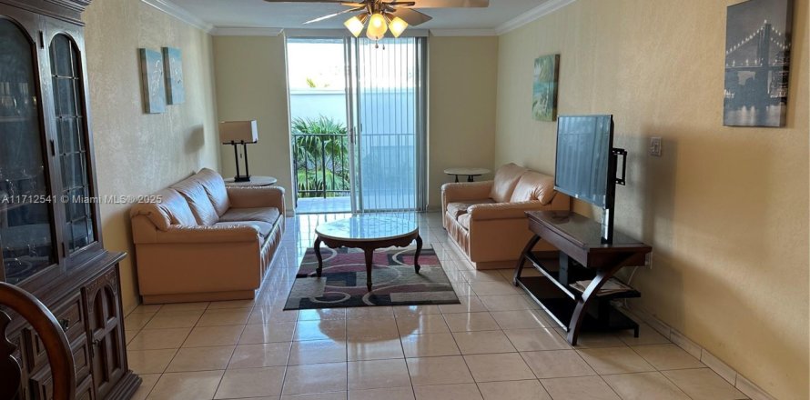 Condo in Miami Beach, Florida, 1 bedroom № 1472274