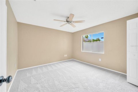 House in Plant City, Florida 3 bedrooms, 112.41 sq.m. № 1909804 - photo 18