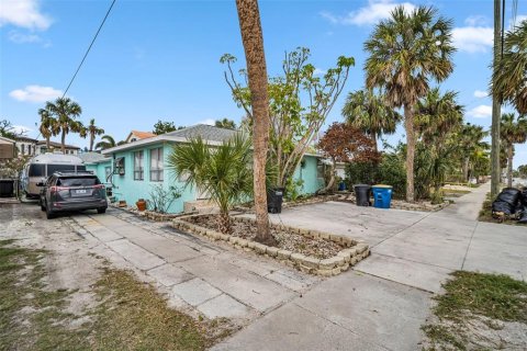 Propiedad comercial en venta en Clearwater, Florida, 181.07 m2 № 1732978 - foto 6