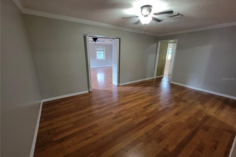 Villa ou maison à louer à Belleview, Floride: 3 chambres, 209.22 m2 № 1911561 - photo 5