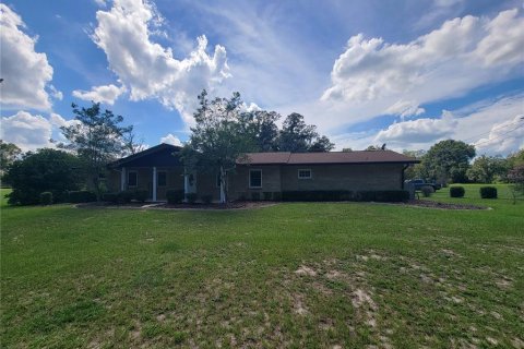 Villa ou maison à louer à Belleview, Floride: 3 chambres, 209.22 m2 № 1911561 - photo 1