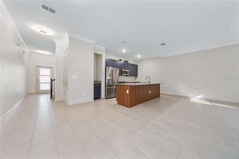 Adosado en alquiler en Kissimmee, Florida, 4 dormitorios, 176.7 m2 № 1581777 - foto 2