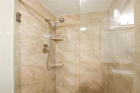 Condo in North Fort Myers, Florida, 2 bedrooms № 2107100 - photo 26