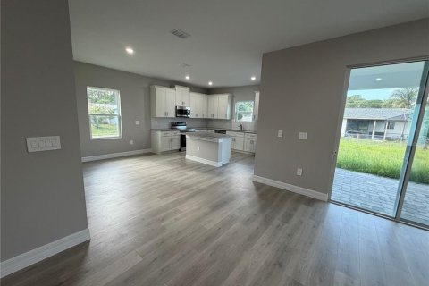 Villa ou maison à louer à Palm Bay, Floride: 4 chambres, 194.35 m2 № 2167051 - photo 7
