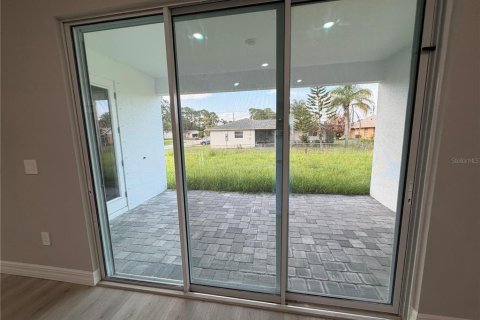Villa ou maison à louer à Palm Bay, Floride: 4 chambres, 194.35 m2 № 2167051 - photo 5
