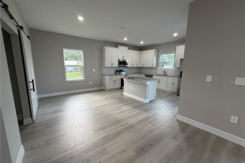Villa ou maison à louer à Palm Bay, Floride: 4 chambres, 194.35 m2 № 2167051 - photo 6