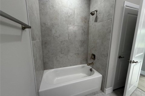 Villa ou maison à louer à Palm Bay, Floride: 4 chambres, 194.35 m2 № 2167051 - photo 29
