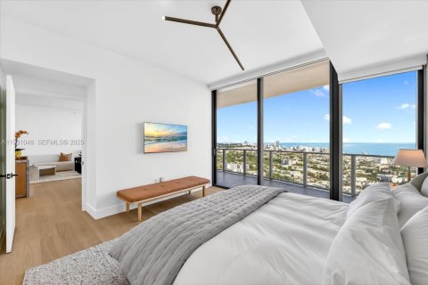 Condominio en venta en Miami Beach, Florida, 3 dormitorios, 182.92 m2 № 2034492 - foto 11