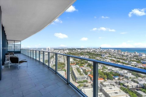 Condominio en venta en Miami Beach, Florida, 3 dormitorios, 182.92 m2 № 2034492 - foto 21