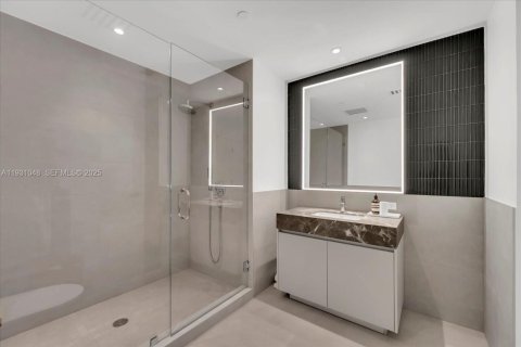 Condominio en venta en Miami Beach, Florida, 3 dormitorios, 182.92 m2 № 2034492 - foto 16