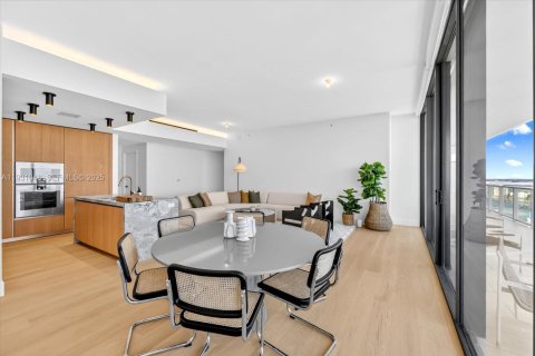 Condominio en venta en Miami Beach, Florida, 3 dormitorios, 182.92 m2 № 2034492 - foto 4