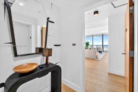 Condominio en venta en Miami Beach, Florida, 3 dormitorios, 182.92 m2 № 2034492 - foto 24