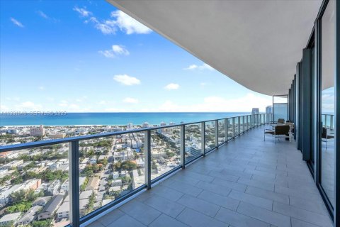 Condominio en venta en Miami Beach, Florida, 3 dormitorios, 182.92 m2 № 2034492 - foto 22