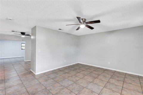 Villa ou maison à vendre à Orlando, Floride: 3 chambres, 149.85 m2 № 2386753 - photo 6