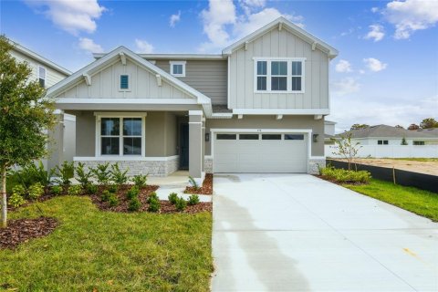 House in Tavares, Florida 5 bedrooms, 260.13 sq.m. № 2205584 - photo 2