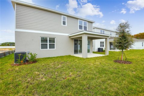 House in Tavares, Florida 5 bedrooms, 260.13 sq.m. № 2205584 - photo 19