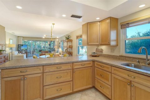 Copropriété à vendre à Longboat Key, Floride: 2 chambres, 115.29 m2 № 2430920 - photo 9