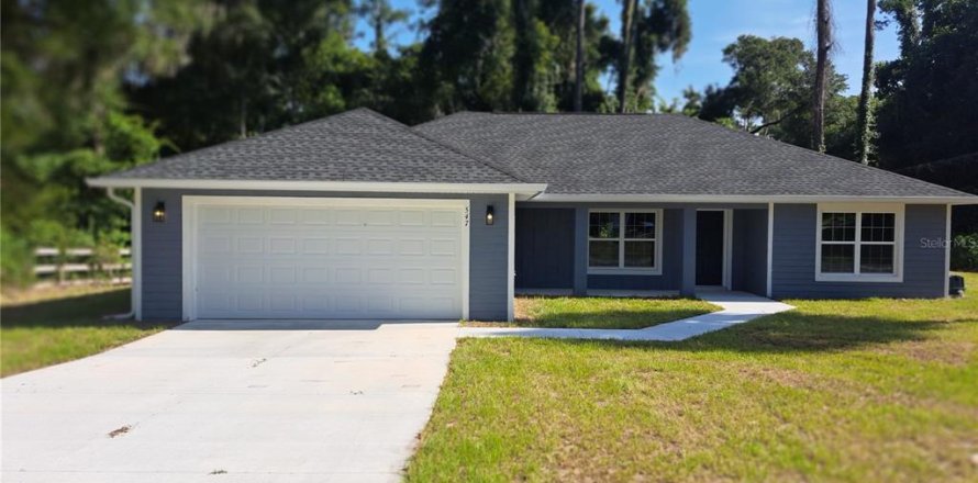 House in Citrus Springs, Florida 3 bedrooms, 165.37 sq.m. № 2151634