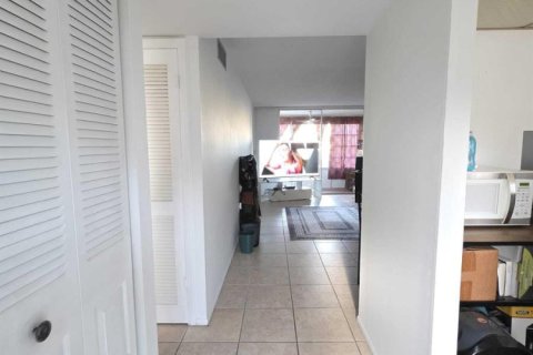 Copropriété à vendre à Sunrise, Floride: 1 chambre, 59.46 m2 № 2249683 - photo 6