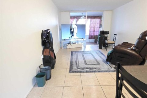 Copropriété à vendre à Sunrise, Floride: 1 chambre, 59.46 m2 № 2249683 - photo 13