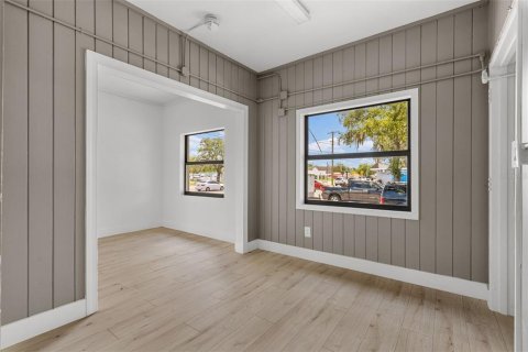 Immobilier commercial à louer à Tampa, Floride: 144.93 m2 № 2306489 - photo 19